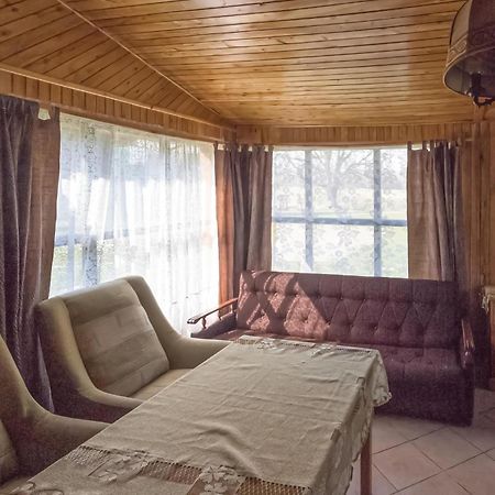 Amazing Home In Wilczeta With Kitchenette 외부 사진