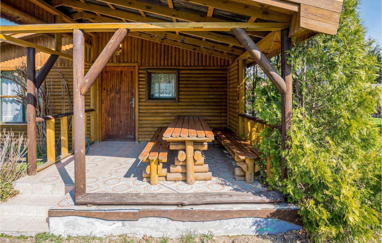 Amazing Home In Wilczeta With Kitchenette 외부 사진